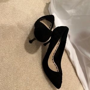 Enzo Angiolini Quilted Suede Pumps